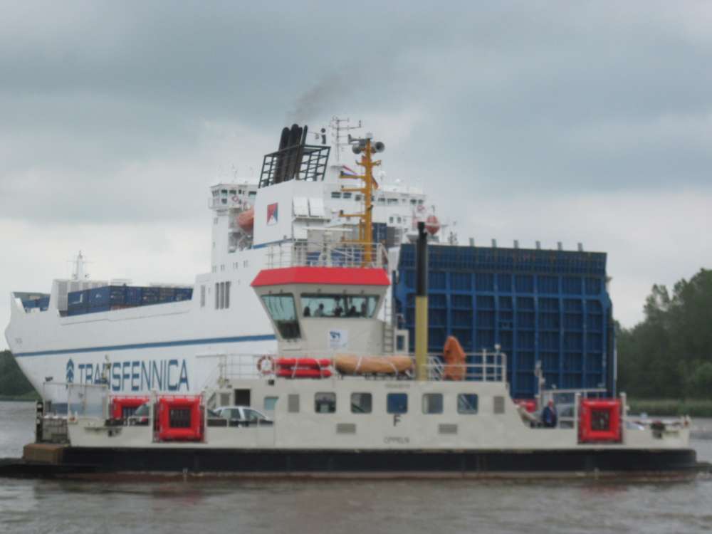 Kanalpassage  Burger Fähre   NOK Kanalpassage  Burger Fähre   NOK