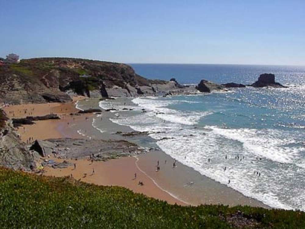 Santa Margarida da Serra liegt unweit der Küste des Atlantischen Ozeans –der Costa Azul