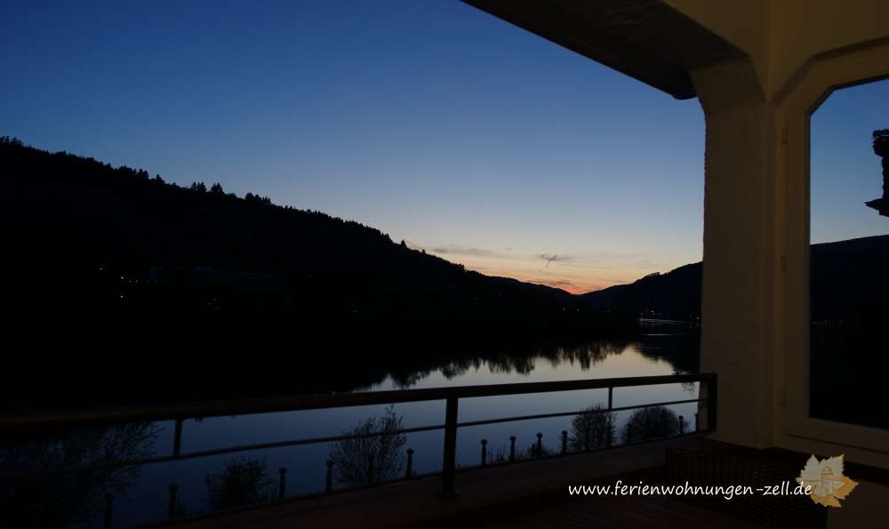 Sonnenuntergang am Ferienhaus Inselblick - Blick vom Balkon