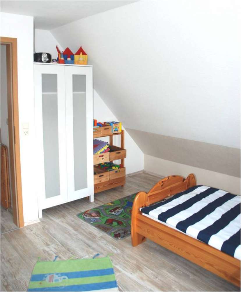 Kinderzimmer (OG) mit 2 Einzelbetten, je 0,90 x 2,00 m