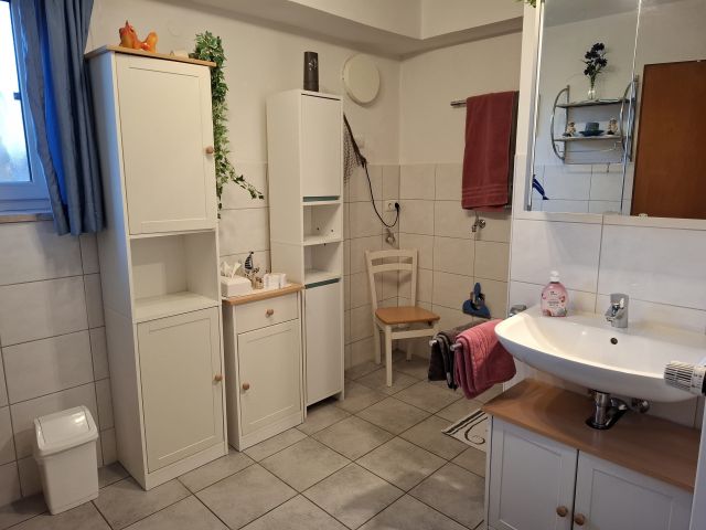 Bad mit Dusche Bad mit Dusche