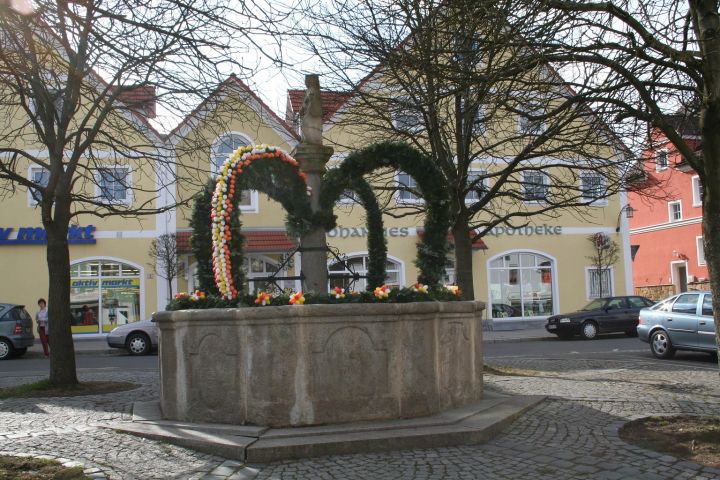 Stamsried - Brunnen am Marktplatz