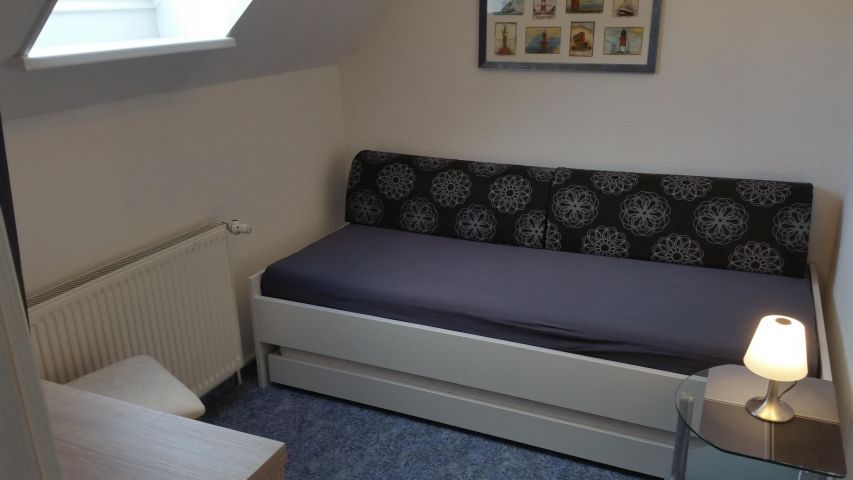 Sofa im kleinen Zimmer