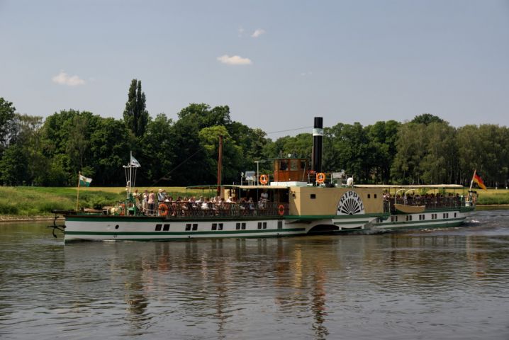 Dampferfahrt auf der Elbe