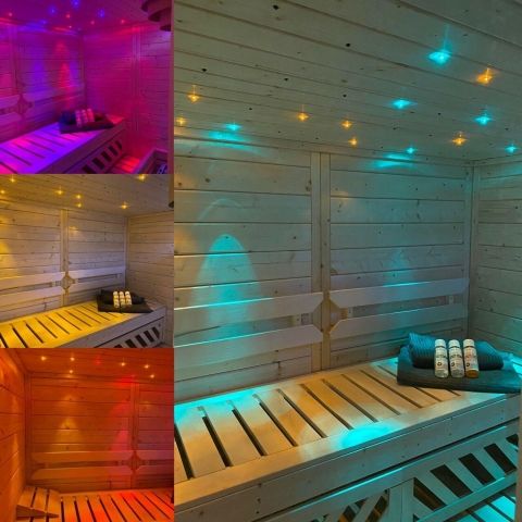 Sauna mit LED-Sternenhimmel in vielen Farben 