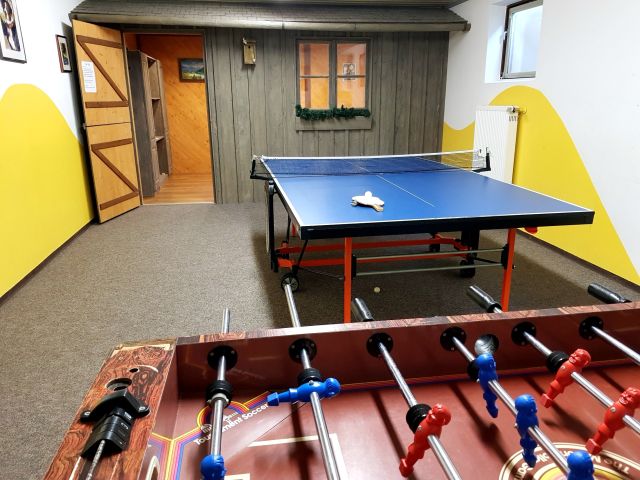 Freizeitraum mit Hütte Freizeitraum mit Hütte
